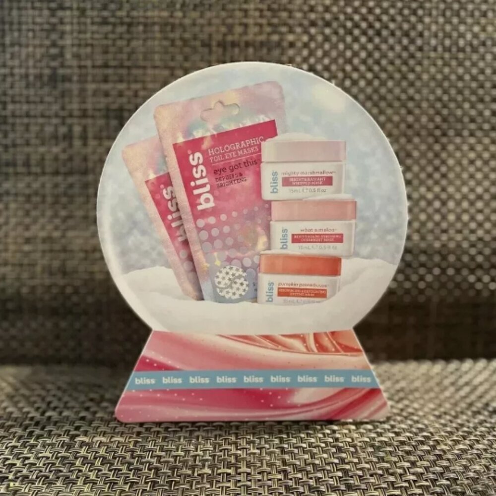 Bliss Gift Set Whipped, Overnight & Enzyme Wash Off Masks + Foil Eye Masks - Picture 3 of 3
